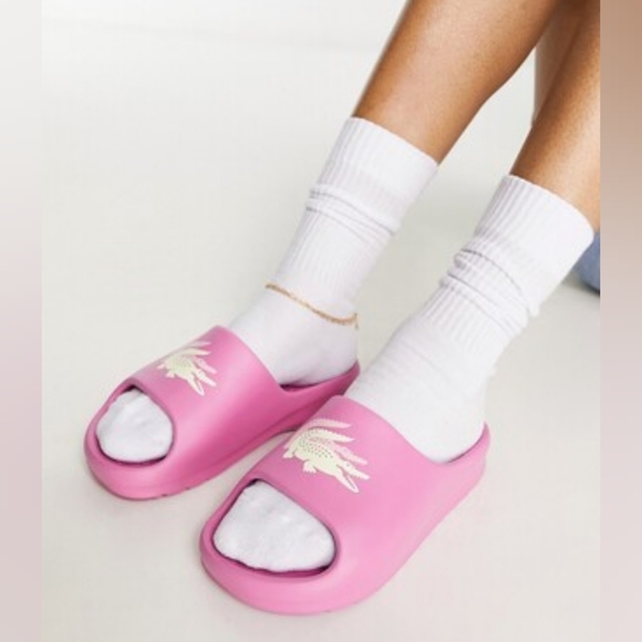 Lacoste  serve slide (unisex) (black and red) available - Picture 9 of 10